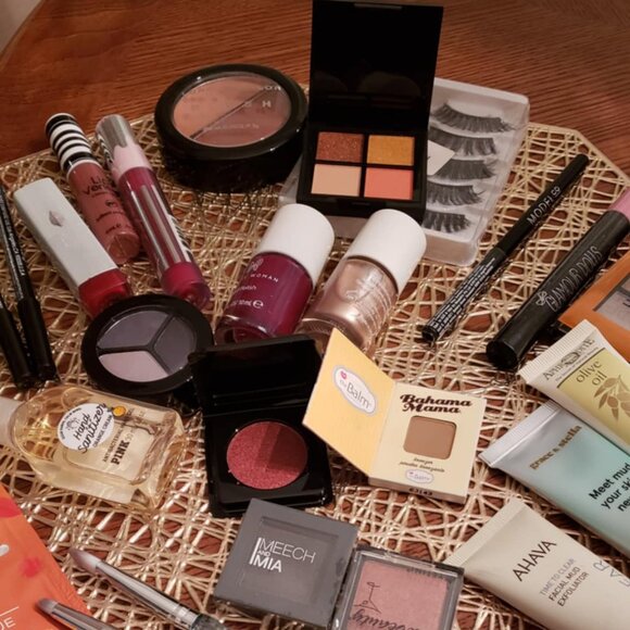 Ipsy Other - Huge New 23 pc Ipsy Skincare Beauty Bundle Lot over 20 pieces! LOOK AT PICS!
